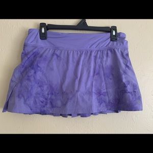 Lululemon skort size 6